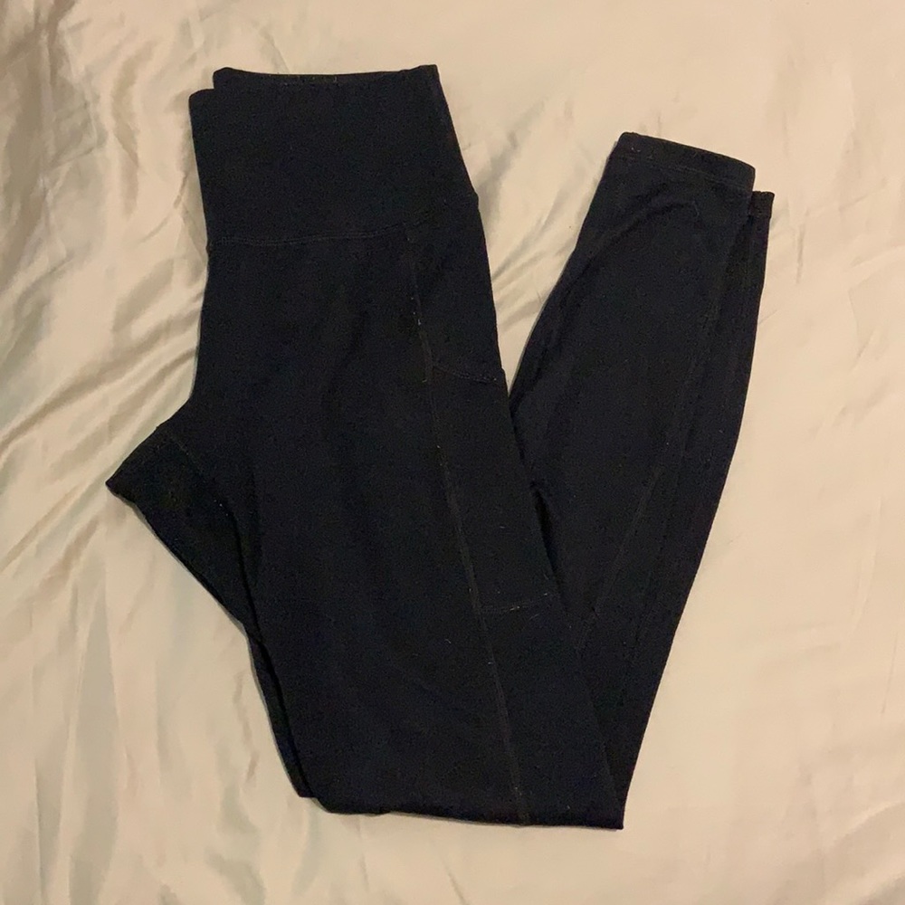 AERIE Yoga- Chill Play Move- Medium Long